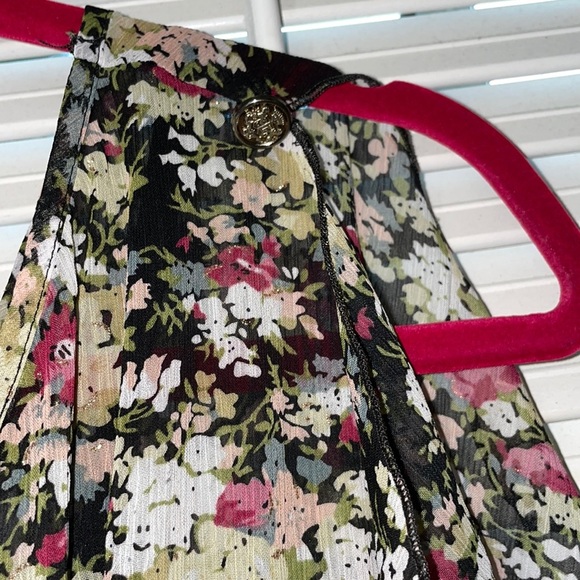 Express date night floral dress flattering waist - Picture 2 of 4